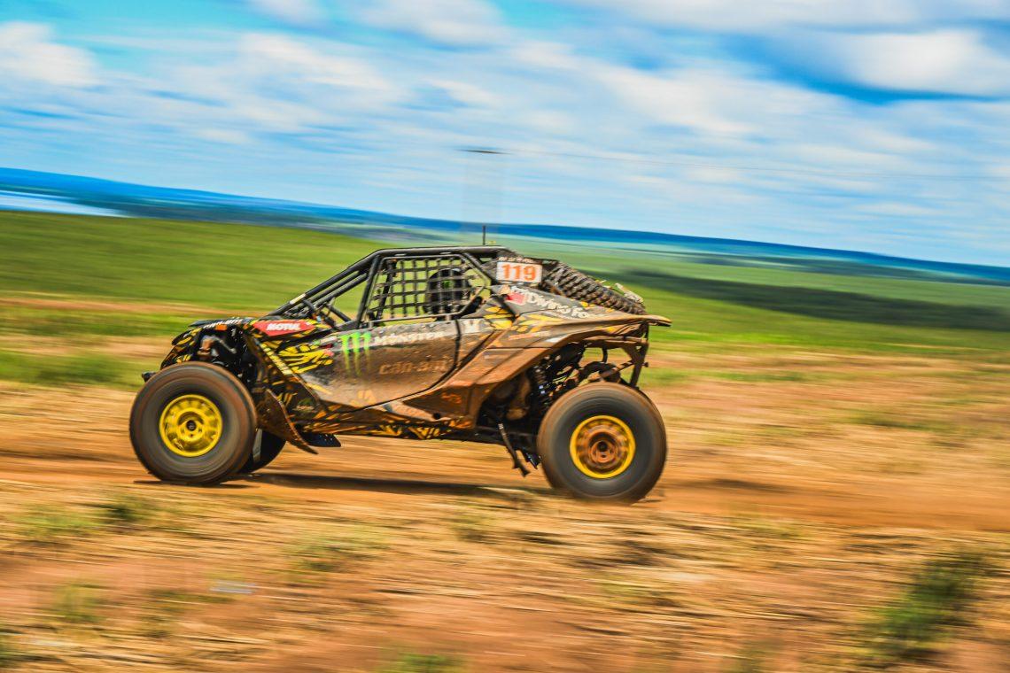 Nicolas Rodriguez (Motos) e Bruno Varela (UTVs) são os campeões do Rally Poeira 2026