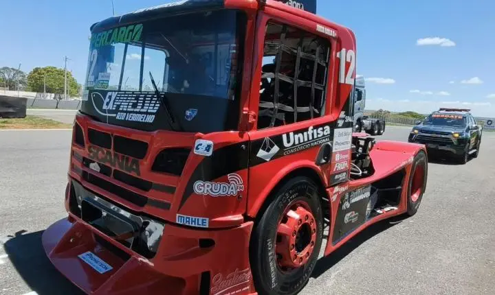 Acelerando com os Brutos da Copa Truck, evento este ocorrido em Curvelo 