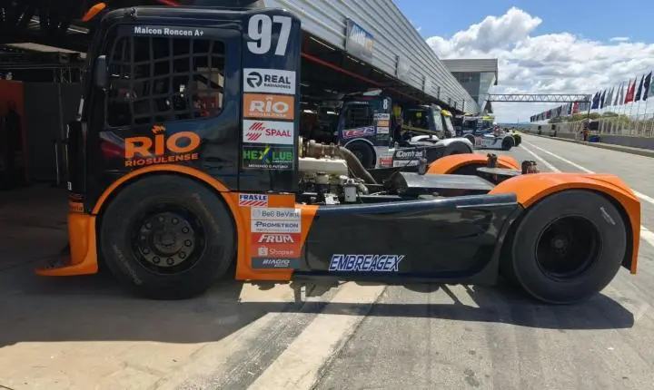 Acelerando com os Brutos da Copa Truck, evento este ocorrido em Curvelo 