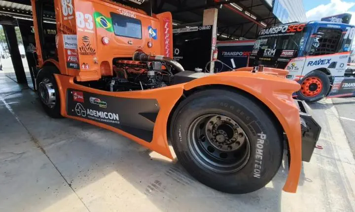 Acelerando com os Brutos da Copa Truck, evento este ocorrido em Curvelo 