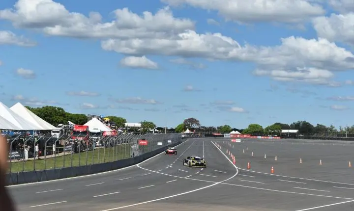 Copa Nascar em Curvelo sempre um show de velocidade e grandes emoções 
