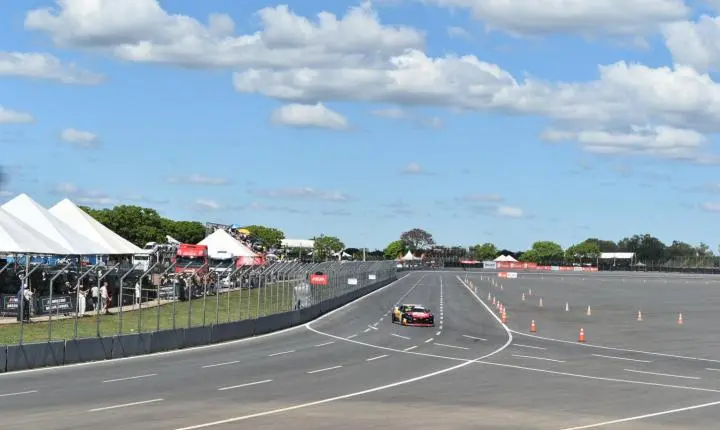 Copa Nascar em Curvelo sempre um show de velocidade e grandes emoções 
