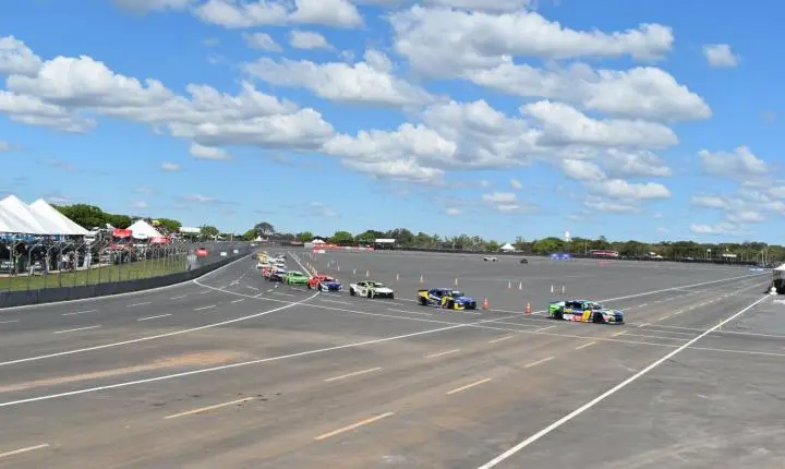 Copa Nascar em Curvelo sempre um show de velocidade e grandes emoções 