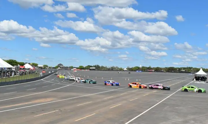 Copa Nascar em Curvelo sempre um show de velocidade e grandes emoções 