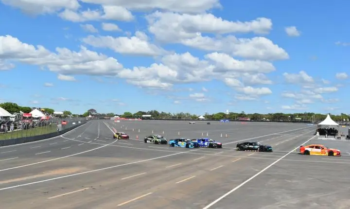 Copa Nascar em Curvelo sempre um show de velocidade e grandes emoções 