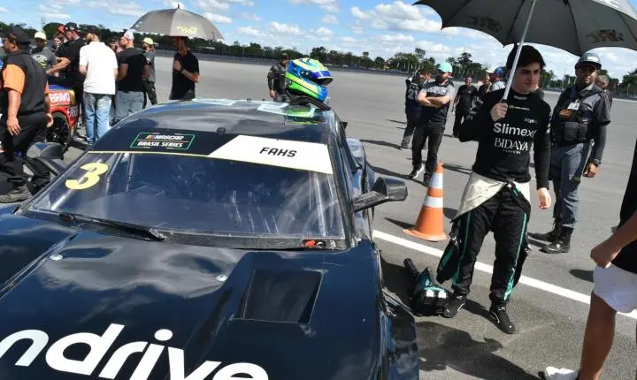 Copa Nascar em Curvelo sempre um show de velocidade e grandes emoções 