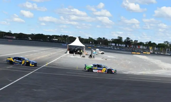 Copa Nascar em Curvelo sempre um show de velocidade e grandes emoções 