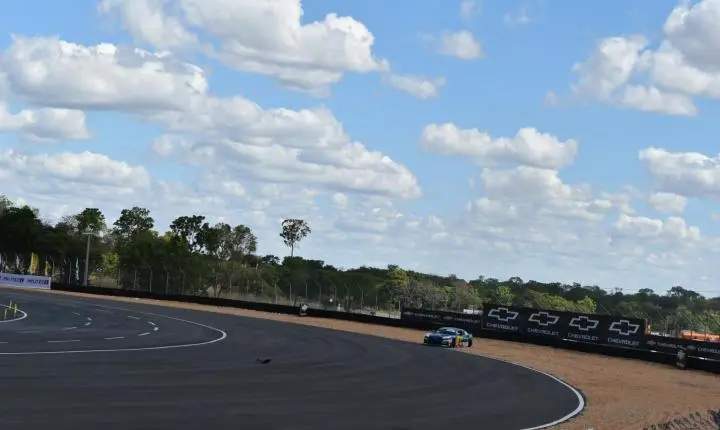 Copa Nascar em Curvelo sempre um show de velocidade e grandes emoções 