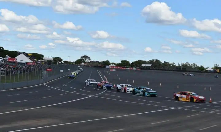 Copa Nascar em Curvelo sempre um show de velocidade e grandes emoções 