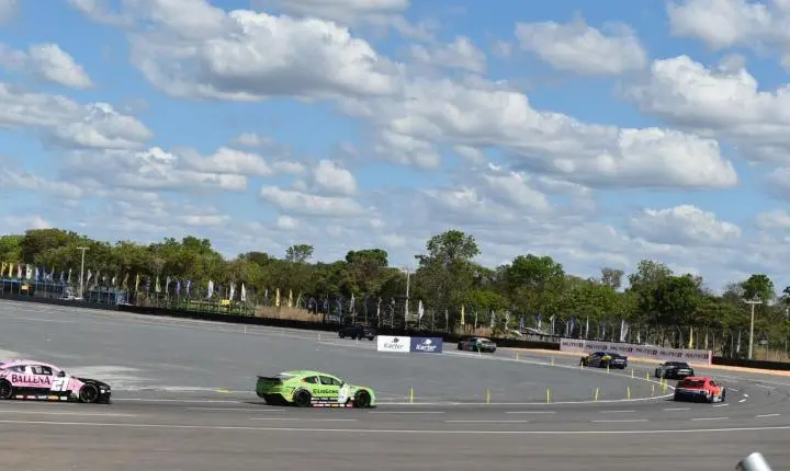 Copa Nascar em Curvelo sempre um show de velocidade e grandes emoções 