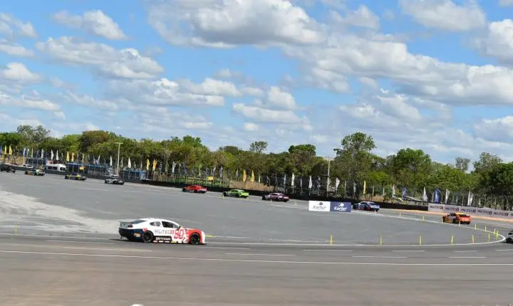 Copa Nascar em Curvelo sempre um show de velocidade e grandes emoções 