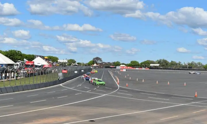 Copa Nascar em Curvelo sempre um show de velocidade e grandes emoções 