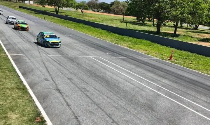 Copa Turismo em Curvelo sempre grandes emoções e ultrapassagens de arrepiar 