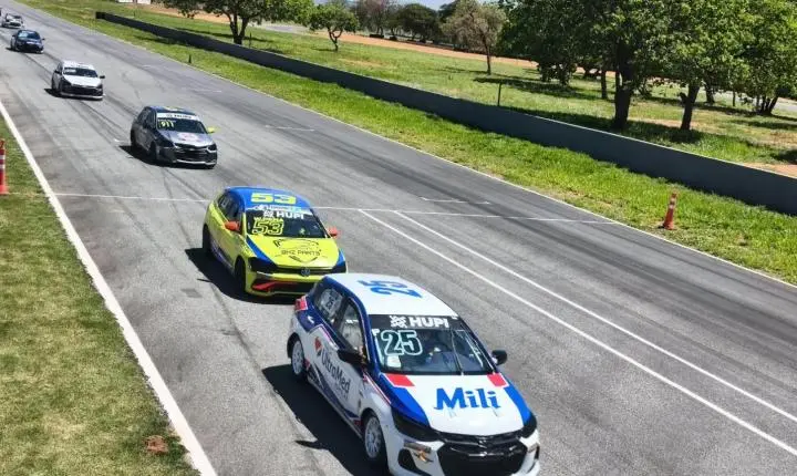 Copa Turismo em Curvelo sempre grandes emoções e ultrapassagens de arrepiar 
