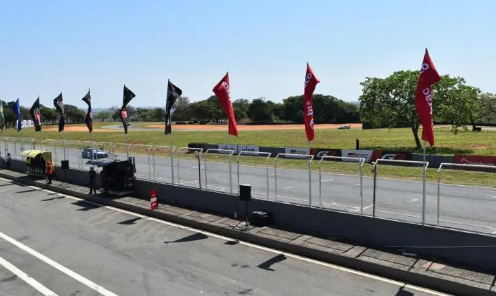 Entrevista  Exclusiva com Rodolpho Comunicação e Assessoria VICAR STOCK CAR em Curvelo 