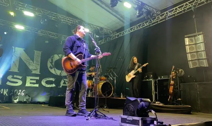 Show de DINO FONSECA em Curvelo foi um sucesso 