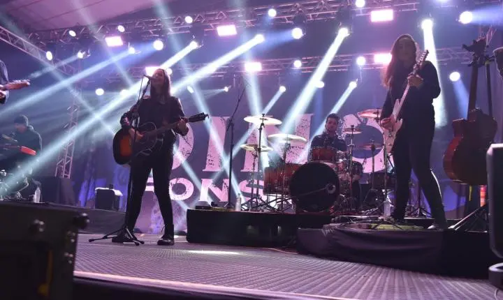Show de DINO FONSECA em Curvelo foi um sucesso 