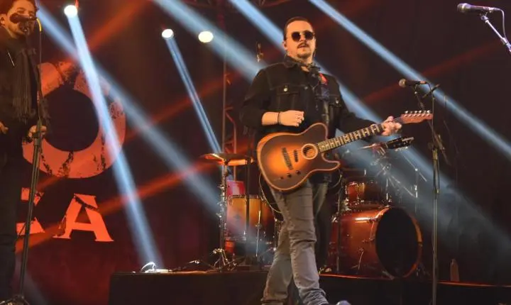 Show de DINO FONSECA em Curvelo foi um sucesso 