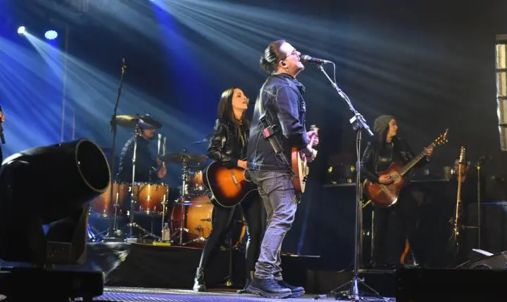 Show de DINO FONSECA em Curvelo foi um sucesso 