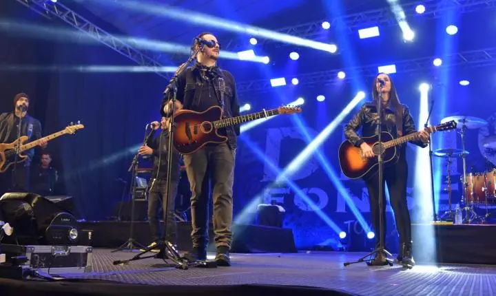 Show de DINO FONSECA em Curvelo foi um sucesso 
