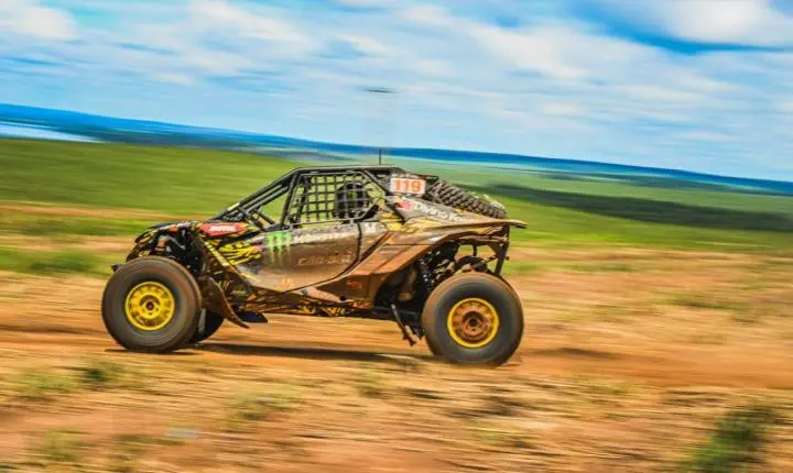 Nicolas Rodriguez (Motos) e Bruno Varela (UTVs) são os campeões do Rally Poeira 2026