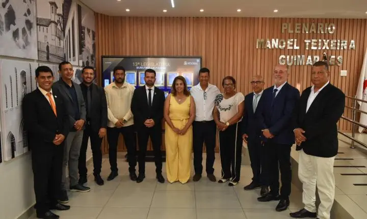 Reinauguração da Câmara Municipal de Felixlândia com um sucesso 