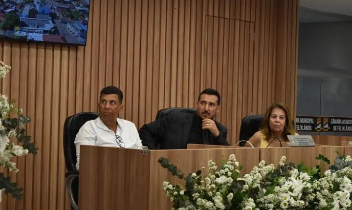 Reinauguração da Câmara Municipal de Felixlândia com um sucesso 
