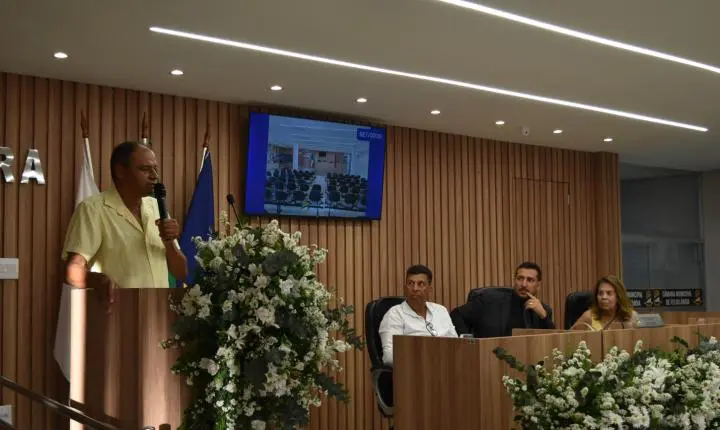 Reinauguração da Câmara Municipal de Felixlândia com um sucesso 