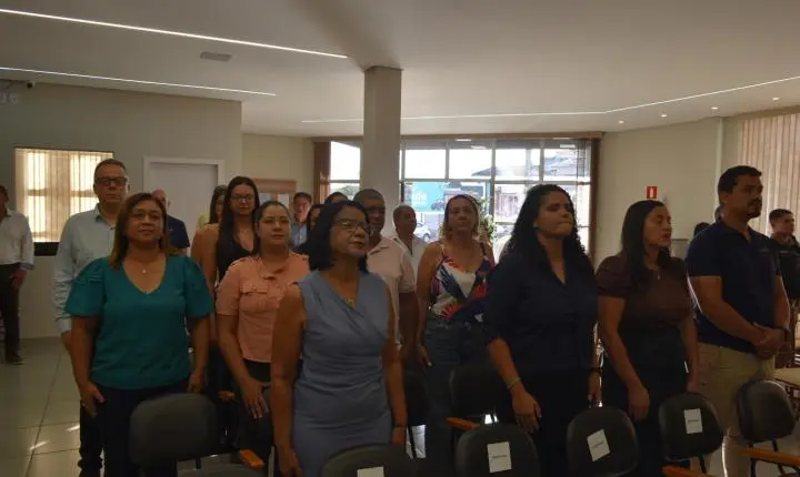 Reinauguração da Câmara Municipal de Felixlândia com um sucesso 