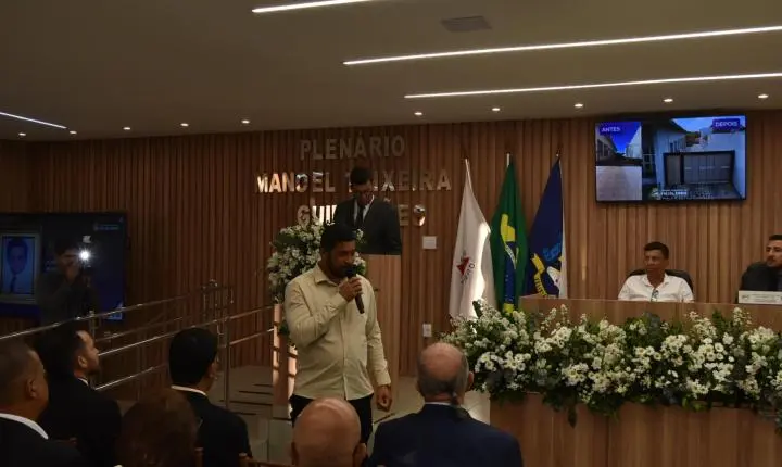 Reinauguração da Câmara Municipal de Felixlândia com um sucesso 