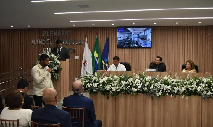 Reinauguração da Câmara Municipal de Felixlândia com um sucesso 