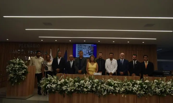 Reinauguração da Câmara Municipal de Felixlândia com um sucesso 