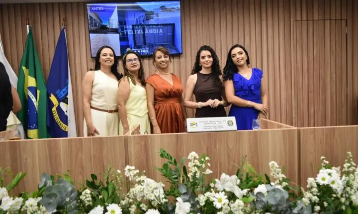 Reinauguração da Câmara Municipal de Felixlândia com um sucesso 