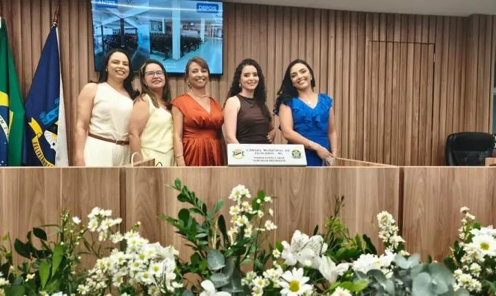 Reinauguração da Câmara Municipal de Felixlândia com um sucesso 