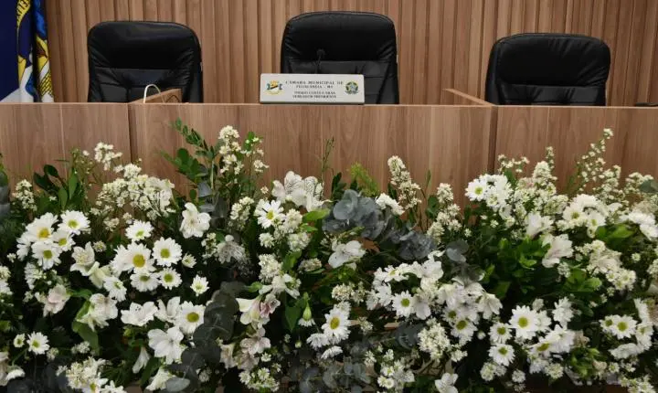 Reinauguração da Câmara Municipal de Felixlândia com um sucesso 