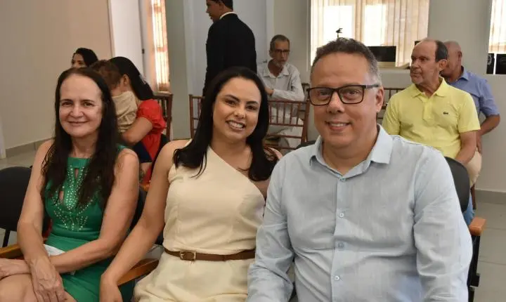 Reinauguração da Câmara Municipal de Felixlândia com um sucesso 