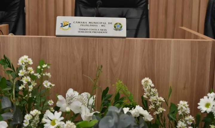 Reinauguração da Câmara Municipal de Felixlândia com um sucesso 