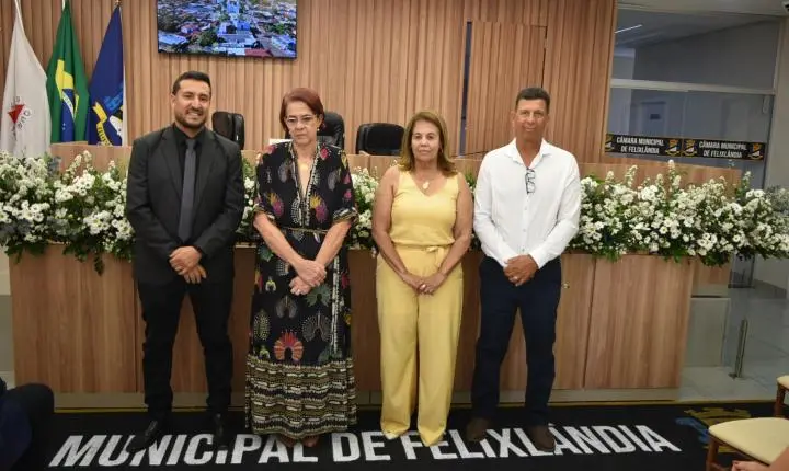 Reinauguração da Câmara Municipal de Felixlândia com um sucesso 