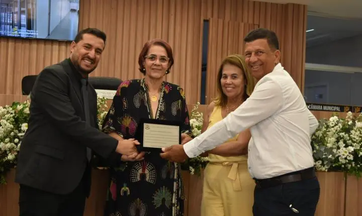 Reinauguração da Câmara Municipal de Felixlândia com um sucesso 