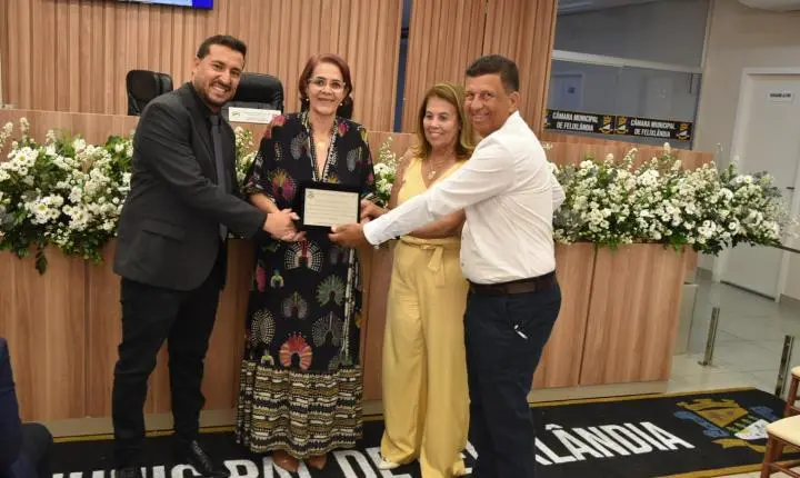 Reinauguração da Câmara Municipal de Felixlândia com um sucesso 