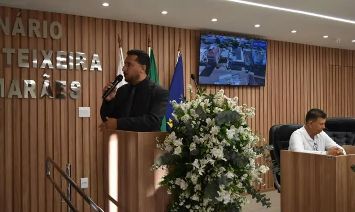 Reinauguração da Câmara Municipal de Felixlândia com um sucesso 