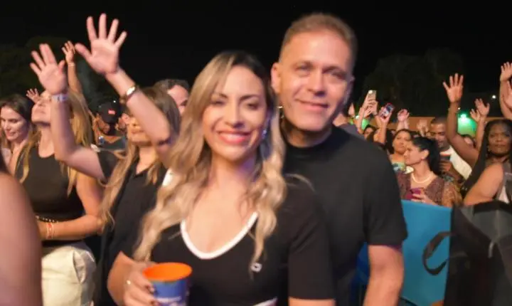 Show de Sorriso Maroto em Curvelo um sucesso e muito romantismo 