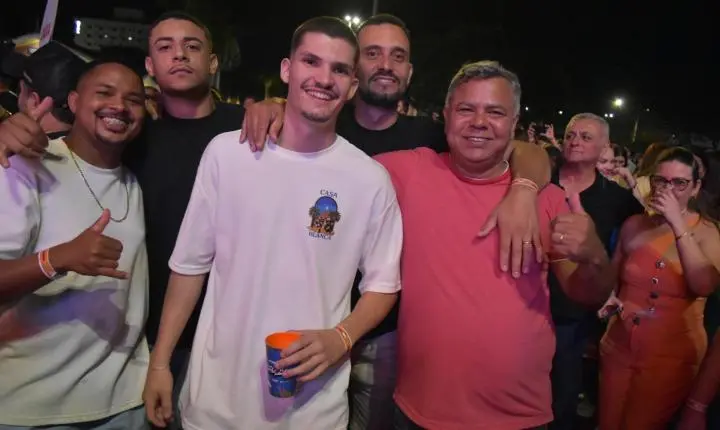 Show de Sorriso Maroto em Curvelo um sucesso e muito romantismo 