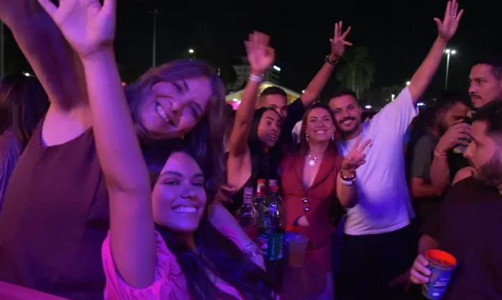 Show de Sorriso Maroto em Curvelo um sucesso e muito romantismo 