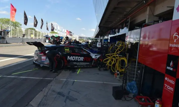 Stock Car passou por Curvelo e a adrenalina sempre em alta com muitas emoções 