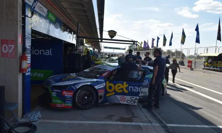 Stock Car passou por Curvelo e a adrenalina sempre em alta com muitas emoções 