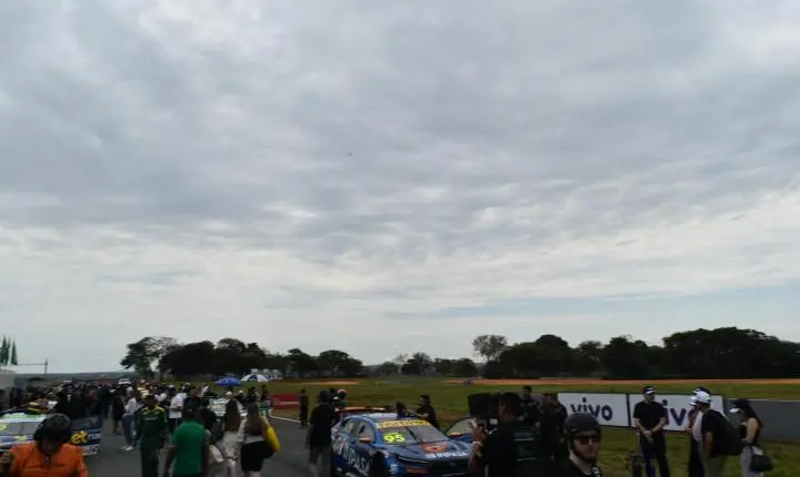 Stock Car passou por Curvelo e a adrenalina sempre em alta com muitas emoções 