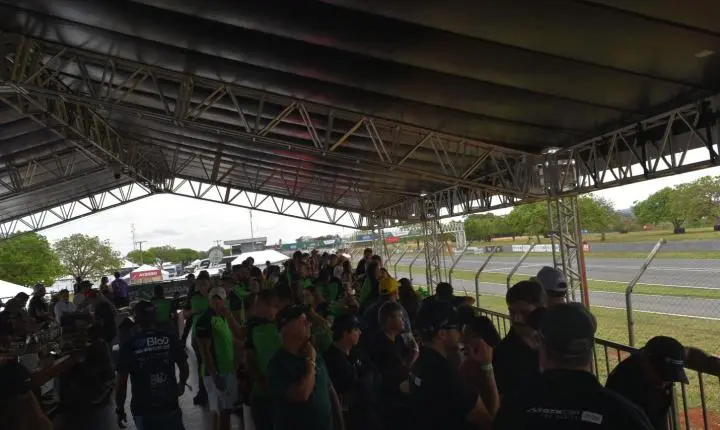 Stock Car passou por Curvelo e a adrenalina sempre em alta com muitas emoções 