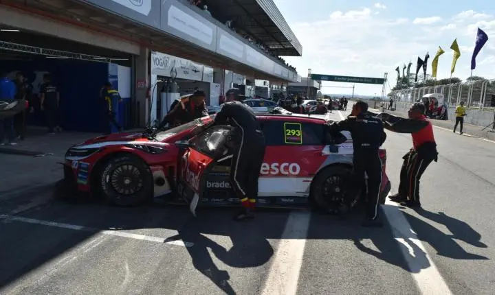 Stock Car passou por Curvelo e a adrenalina sempre em alta com muitas emoções 