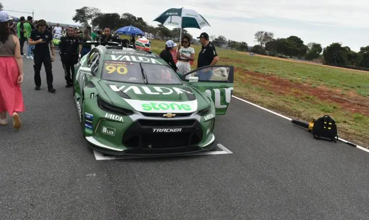 Stock Car passou por Curvelo e a adrenalina sempre em alta com muitas emoções 